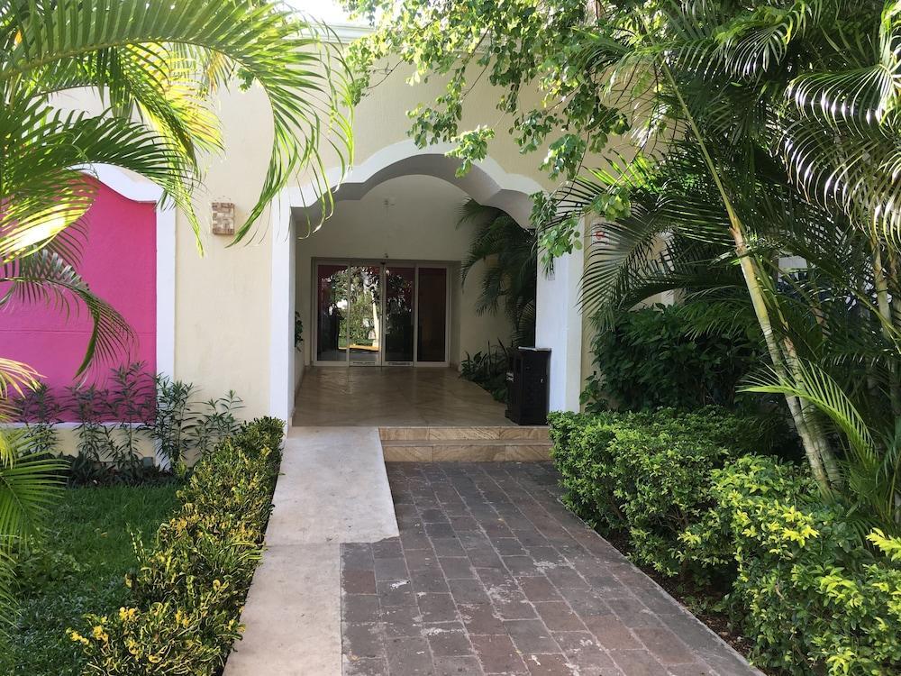Hotel Margaritas Cancún Kültér fotó