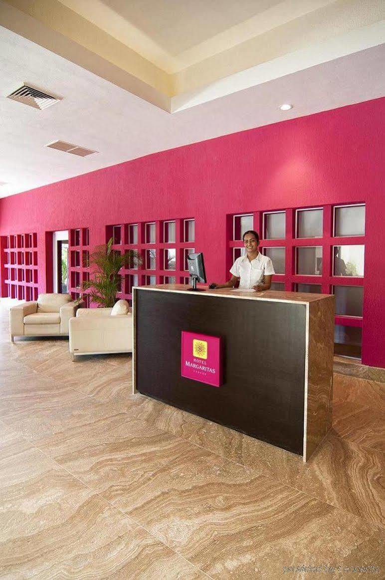 Hotel Margaritas Cancún Beltér fotó